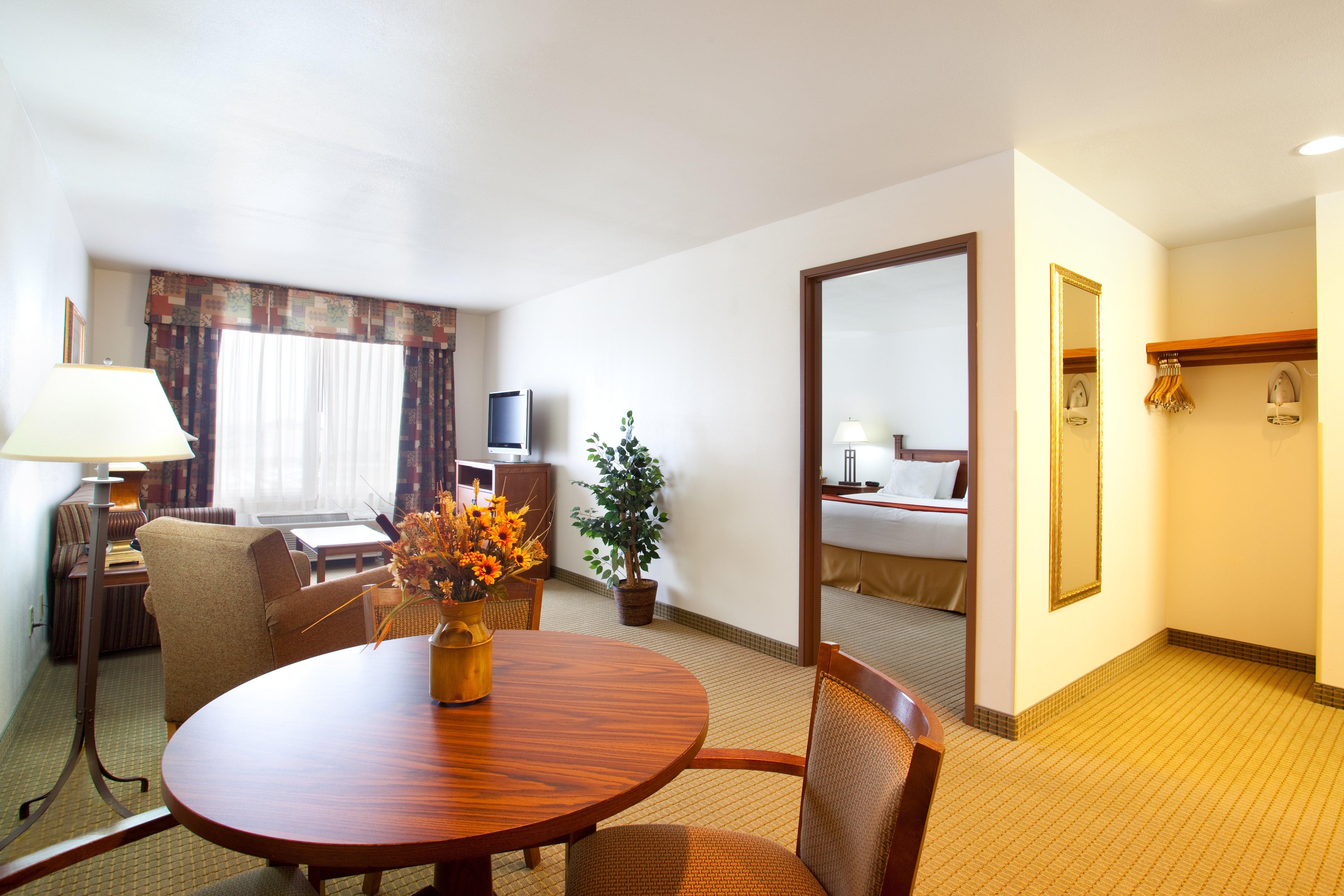 Holiday Inn Express Hotel & Suites Mattoon By Ihg Exteriör bild