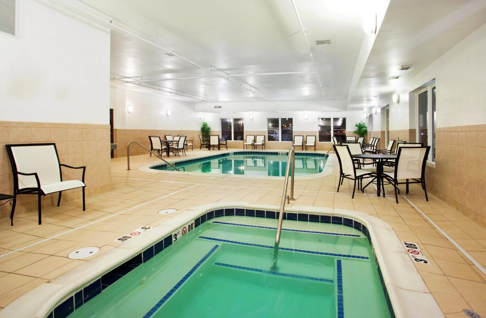 Holiday Inn Express Hotel & Suites Mattoon By Ihg Exteriör bild