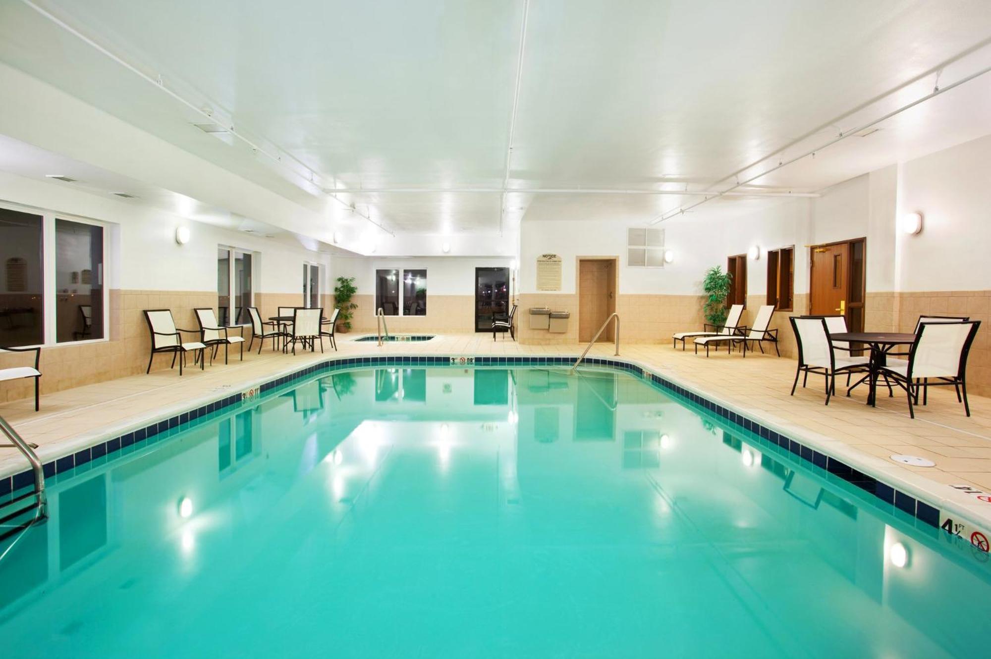 Holiday Inn Express Hotel & Suites Mattoon By Ihg Exteriör bild